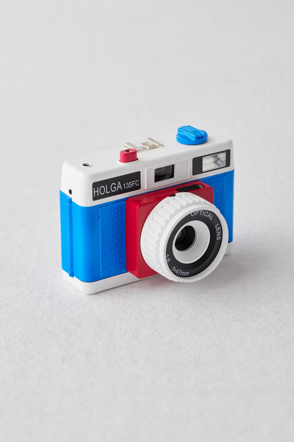 HOLGA RETRO 35MM FILM CAMERA