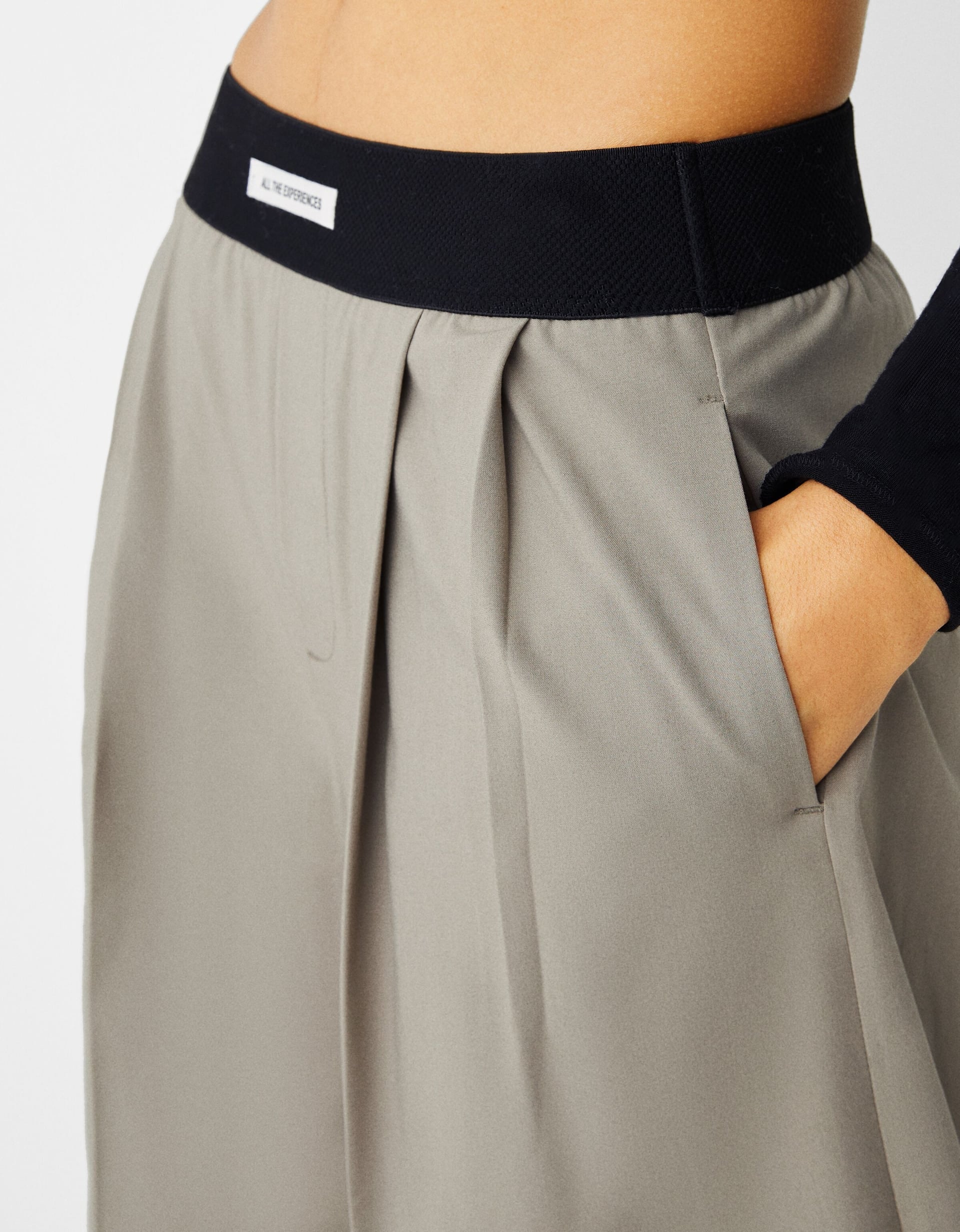 WIDE-LEG TAILORED FIT TROUSERS WITH ELASTIC WAIST